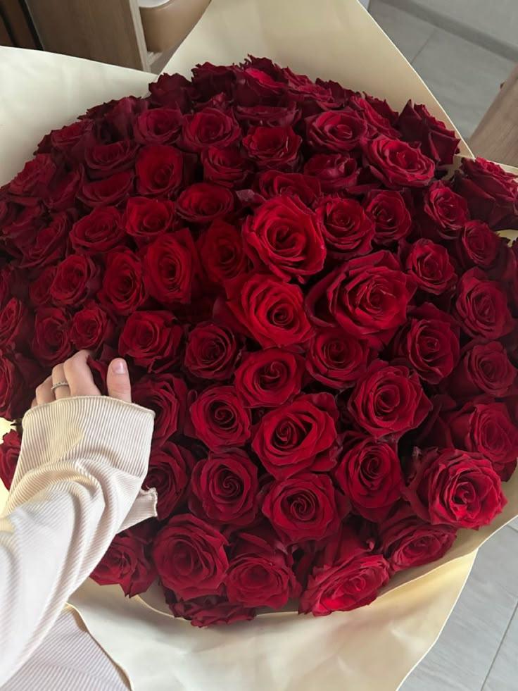 Sunrise Harbor Gateway workshop space where corporate flower arrangements are designed and prepared for business delivery